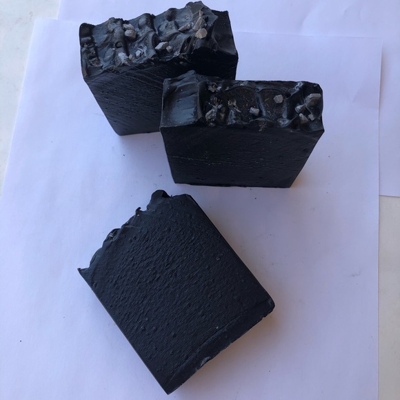 🧼Activated Charcoal artisan soap 🧼🧼bar 5.2 Oz - Picture 9 of 10